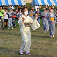 いすみ岬に住民の輪　和太鼓グループ演奏も　５年ぶり開催の盆踊り