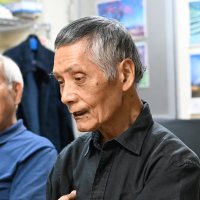 妻が元兵士の父の暴力に苦しんだと話す男性＝１２日、松戸市