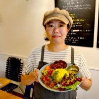 彩り豊かな自慢の一皿　スパイスづくし味わって　ｃｈｉｈｉｉｒｏ　ｓｐｉｃｅ　ｃａｆｅ（チヒイロスパイスカフェ）（千葉市中央区）　【京葉東葛　夏のカレー巡り】（３）