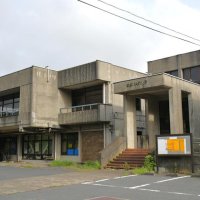 旧支所庁舎売却へ　公募で市議代表会社に　成田市「賃貸借原則」から変更