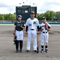 若鴎活躍２０００人歓声　佐倉でロッテ２軍戦