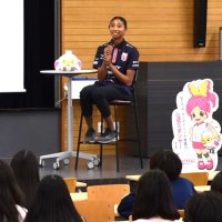 「魅力伸ばし夢実現を」　バレーボール女子日本代表　宮部さん浦安で講演