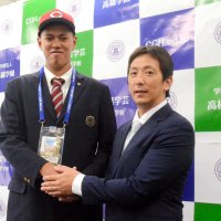 「カープを日本一に」　ドラフト５位・菊地（千葉学芸）　広島から指名あいさつ