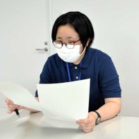 千葉市役所の職員として業務を行うクラウンすみちゃん