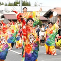 迫力満点演舞　会場熱気包まれ　ＹＯＳＡＫＯＩふるさとまつり　香取　２０チーム、千葉県内外から集結