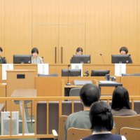 裁判員制度理解深め参加を　「向き合い、結論出す意義」伝える　若い経験者が学生と意見交換　千葉地裁