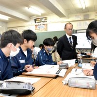 福島の現状学び議論　君津周西中生、復興庁が出前授業