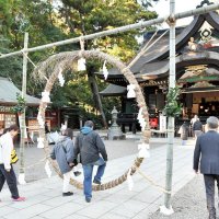 「茅の輪」くぐって厄払い　穏やかな新年期待し　香取神宮　【師走スケッチ２０２４】