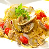 イボキサゴのだしやカボチャを使ったパスタ「カイズッカ」（オリエンタルキッチンイタリアーナ提供）