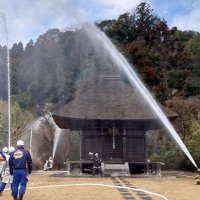 地域の文化財守れ　鳳来寺観音堂で消防訓練　市原