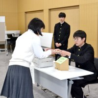 投票日に選挙事務協力　千葉市内の高校生６０人　用紙交付リハーサル　【２０２５千葉市長選】
