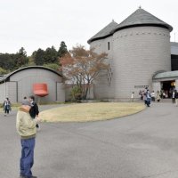 佐倉の川村記念美に別れ　営業終了、休館へ　愛好家続々、最後見届け