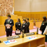 地方議会の役割学ぶ　高校生見学、意見交換も　成田