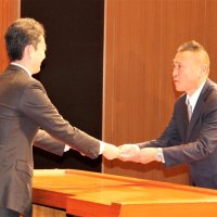 千葉県退職者１６５人に辞令交付　「仕事の成果、今も息づく」