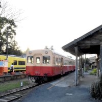 沿線グルメ楽しんで　上総中野駅前で２６日イベント　小湊鉄道×いすみ鉄道×千葉銀　たすきプロジェクト第２弾スタート　飲食店、観光地巡るスタンプラリーも