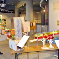 ＧＷアートで発車オーライ！　小湊鉄道の１００年魅力紹介　市原湖畔美企画展　機関庫見学やマルシェ　９月１５日まで多彩催し