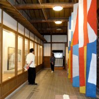 フラッグ・シリーズなど５０点　きょうギャラリートーク　いすみ田園の美術館　画家ミズテツオさん追悼
