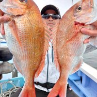 鹿島沖でゲットしたハナダイ（写真は「幸栄丸」提供）