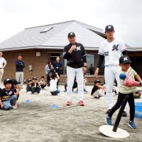 ロッテ選手と野球体験　子どもたち楽しく交流　君津