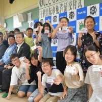 児童に自転車免許証　交通ルール学び“合格”　栄・竜角寺台小で成田署