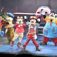 【写真多数】東京ディズニーシーから新ショー、主役はミニー　歌にダンス、飛行機で大空へ　「ドリームス・テイク・フライト」１６日スタート