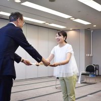 当選３人に証書付与　新人小林氏「責任を実感」　【参院選ちば２０２５】