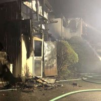 「隣の建物が燃えている」　千葉市緑区で住宅２棟全焼