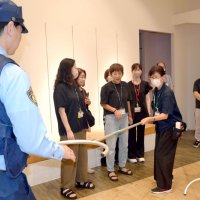 印西のイオンモールで防犯訓練　大型商業施設の襲撃に備え　５月には催涙スプレー噴射事件