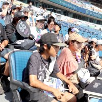 スポーツに夢と憧れ感じて　試合前のマリンスタジアムに小中学生招待　練習見学やダンスレッスンも　千葉県と千葉ロッテ