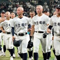 終盤意地の２点、夏終幕　強力打線に好投手の壁　市船橋　第１０７回全国高校野球選手権大会
