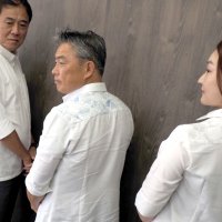 パレットシャツで夏涼しく　児童が絵、職員着用し業務　木更津市
