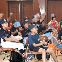 菰田選手（山梨学院）の準決応援　甲子園、地元御宿でＰＶ