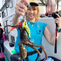 木更津沖で釣り上げたエギタコ（写真は「守山丸」提供）

