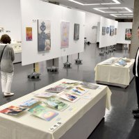 斬新さ光る１３１作品　県立美術館で千葉デザイン展