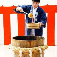 伝統製法しょうゆ「蔵出し」　銚子・ヒゲタ醤油　全国予約先へ出荷　「重陽の節句」合わせ　年１度の限定生産