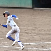 大勝も喜び控えめ　中央学院　第７８回秋季千葉県高校野球大会　準々決勝