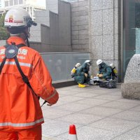 千葉県庁ロビーに不審な液体の袋　検査の結果は水　一時出入り口付近閉鎖、特殊車両も出動　置かれた理由は不明