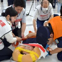 多言語で避難誘導　大地震訓練、初動を対応　成田空港