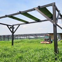 次世代の太陽光発電「ペロブスカイト太陽電池」の実証実験も展開する