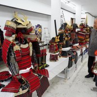 手作り甲冑ずらり！　「お城まつり」ムード高める　１２日まで、大多喜