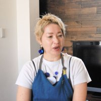 自身の病状や「おしゃべり会」について説明する仲野さん