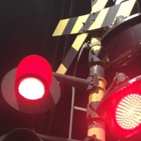 京成の踏切で死亡事故　松戸