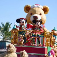 新パレードおもちゃも存在感　東京ディズニーリゾート「ディズニー・クリスマス」幕開け　【舞浜タイムズ１１月号】