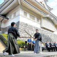 中学生演奏、剣術演武で祝う　千葉　郷土博物館リニューアル