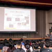 宇宙ロマン思いはせ　東金市立小３校　はやぶさ技術者特別授業