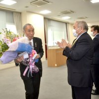 小坂　酒々井町長が退任　「町民のため必死の２０年」