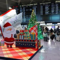 成田空港第１ターミナルに設置されたクリスマスのフォトスポット

