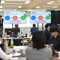 千葉市の未来構想提案　若手視点で地域課題解決　７団体が異業種交流研修