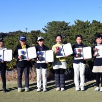男子　近藤さん（市原）　女子　常住さん（船橋）Ｖ　千葉県小学生ゴルフ大会　一宮