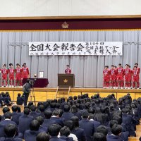 「熱い応援大きな力に」　全国３位・流通経大柏サッカー部報告会　母校で在校生に感謝
